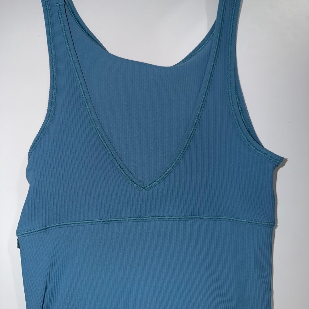 Lululemon Ribbed Power Pivot Tank - Picture 3 of 5
